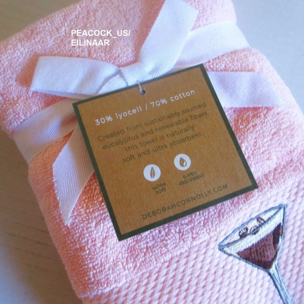 Deborah Connolly 2 Pink Hand Towels 16x28 Embroidered Plush Soft New with tag